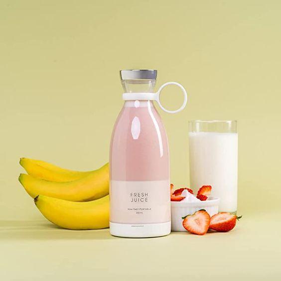 Enjoy Fresh and Healthy Drinks in 10 Seconds – Anywhere with the Portable USB Juicer Bottle!